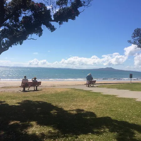 Beach Lodge Auckland Exterior photo